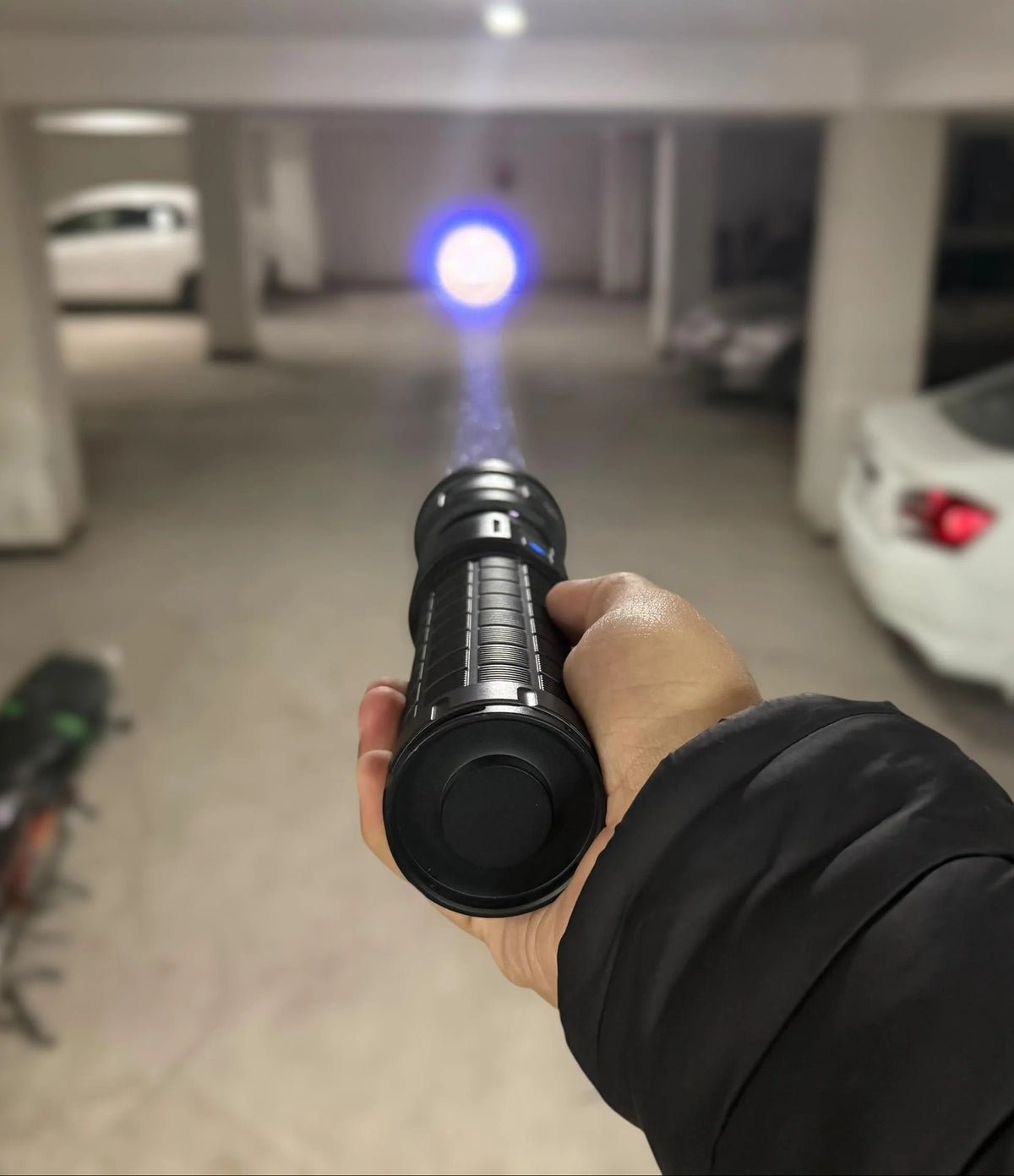 Rechargeable Powerful 3KM Flashlight